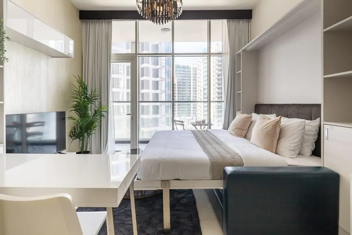 Apartment Frank Porter - Bayz Tower By Danube Dubai